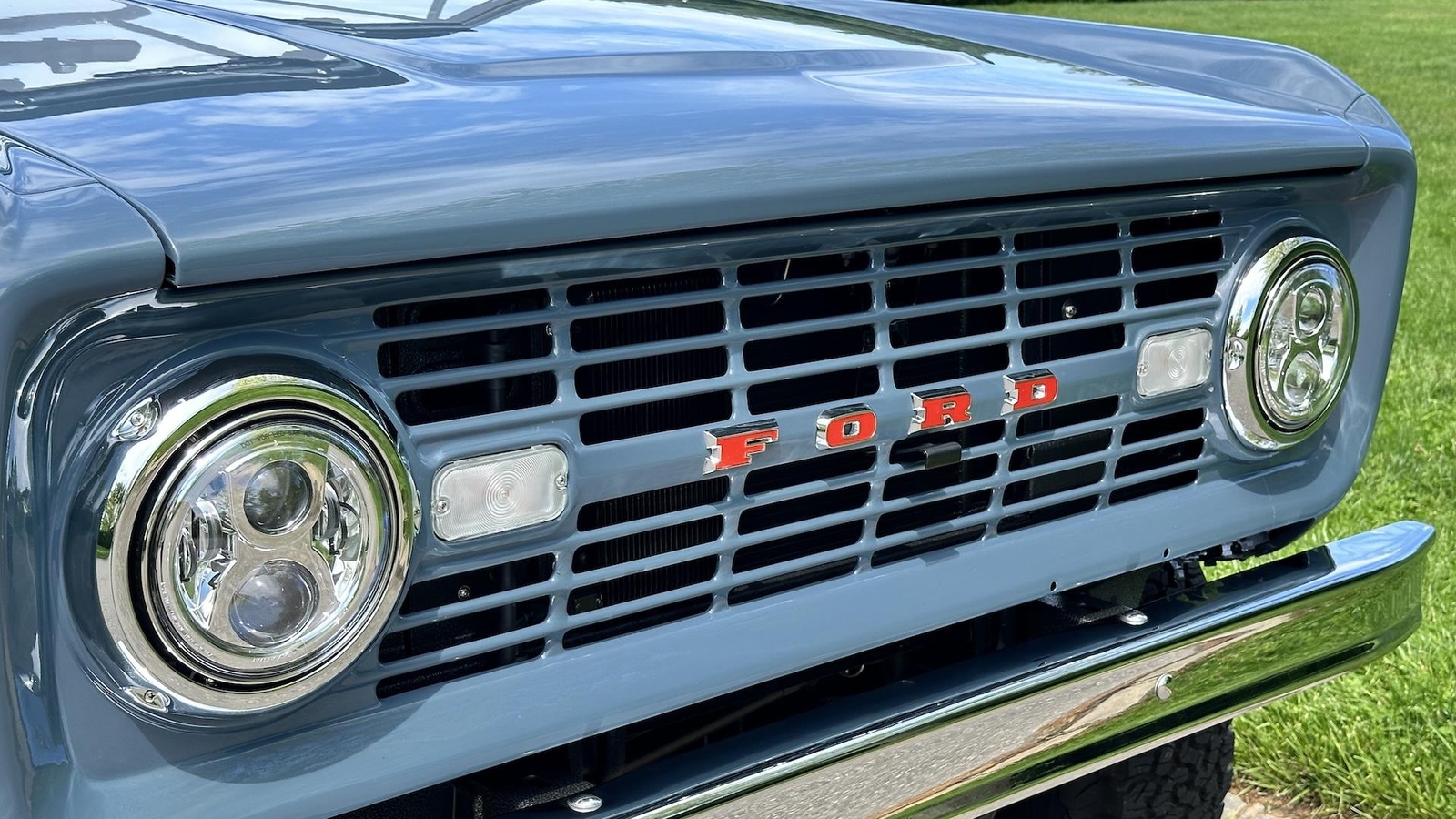 Ford-Bronco-1976-Convertible-19