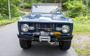 Ford-Bronco-1976-Convertible-2