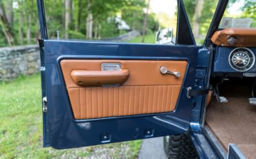 Ford-Bronco-1976-Convertible-22