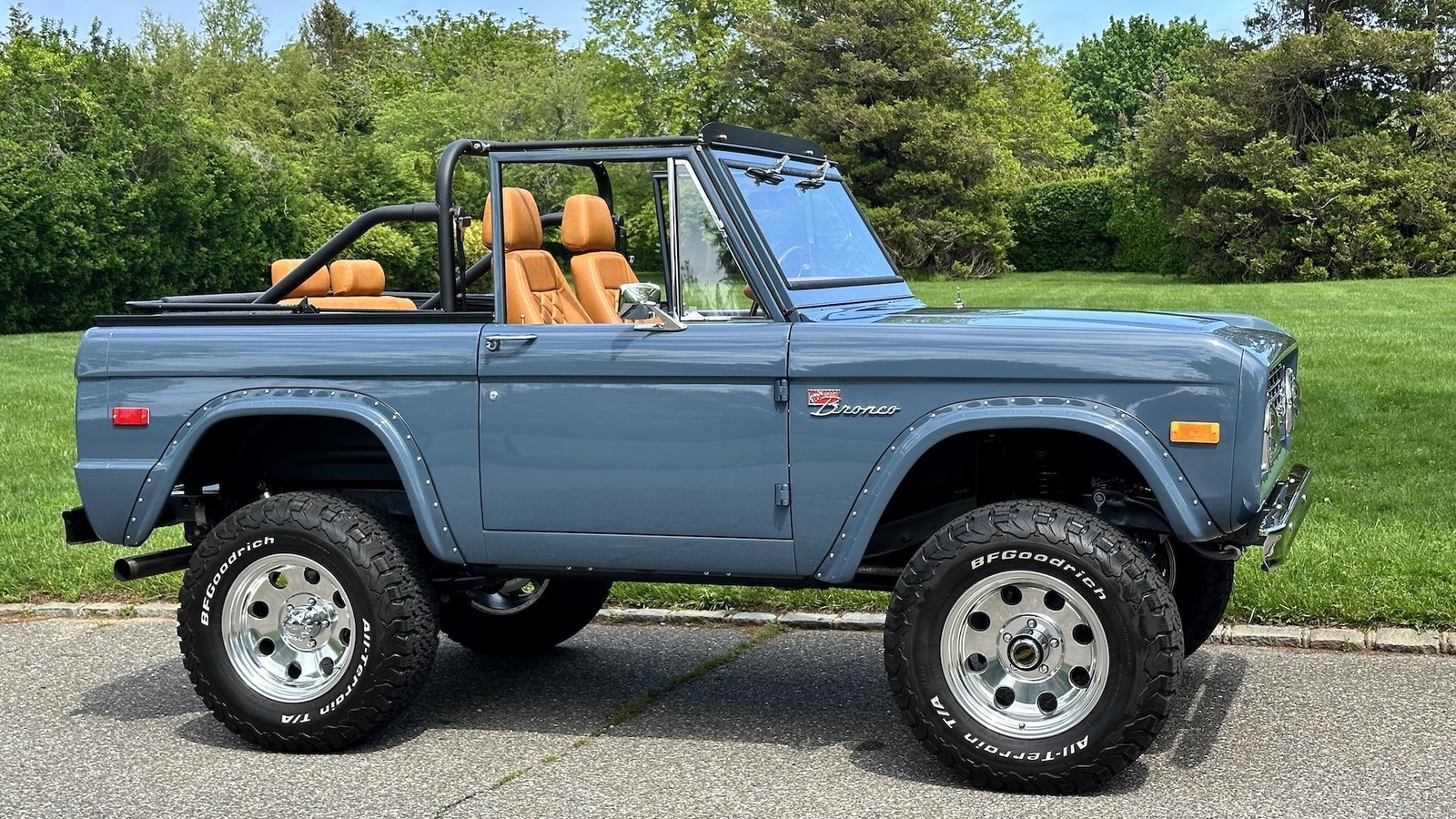 Ford-Bronco-1976-Convertible-22