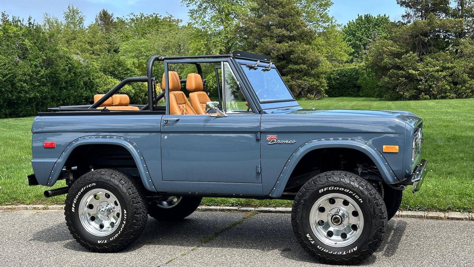Ford-Bronco-1976-Convertible-23