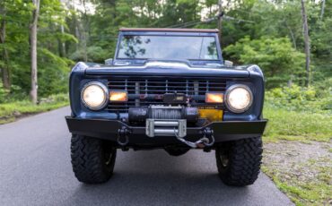 Ford-Bronco-1976-Convertible-28