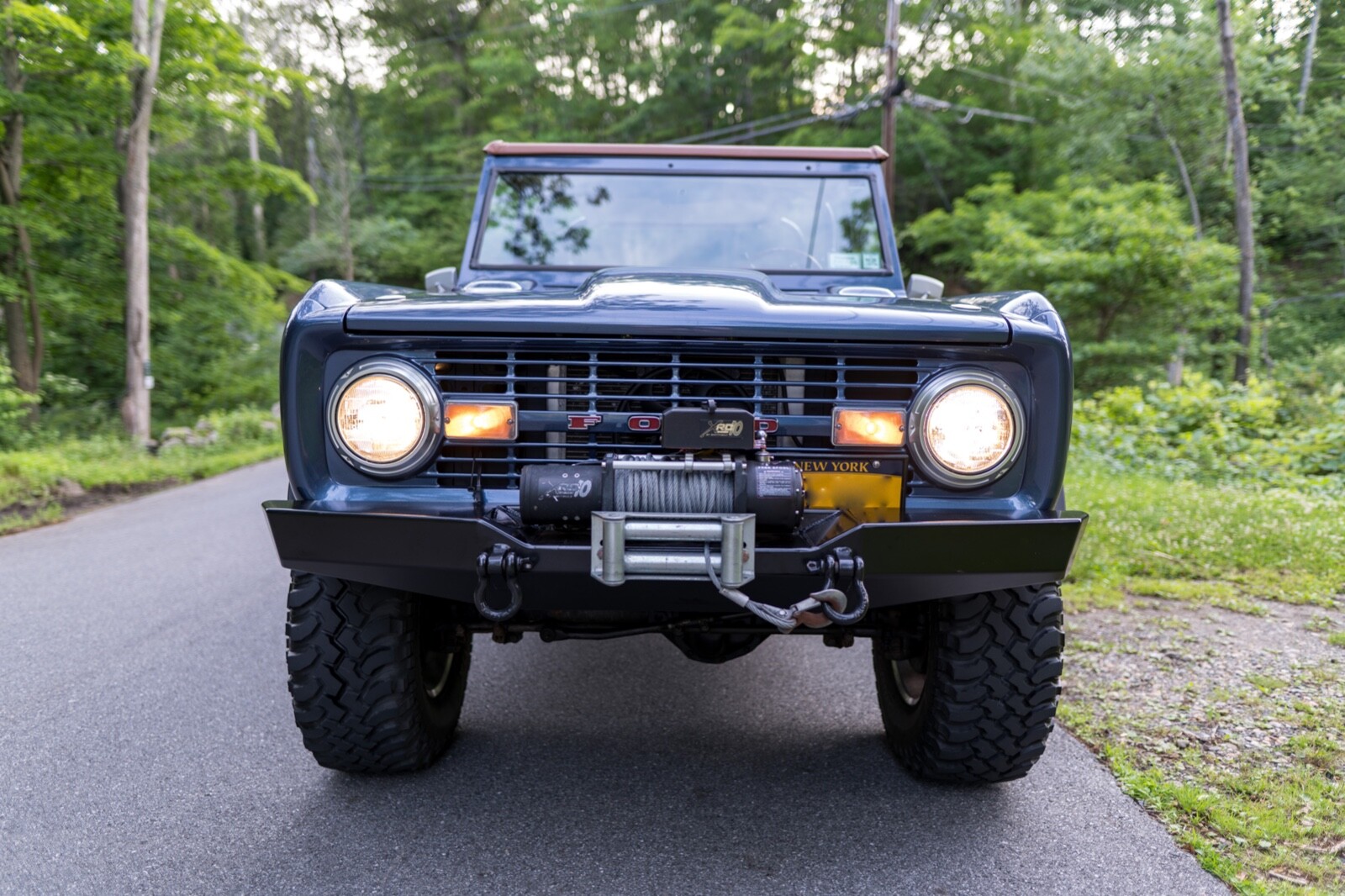 Ford-Bronco-1976-Convertible-28