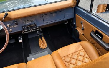 Ford-Bronco-1976-Convertible-34