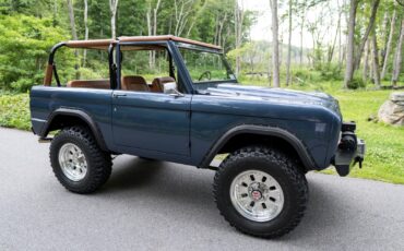 Ford-Bronco-1976-Convertible-4