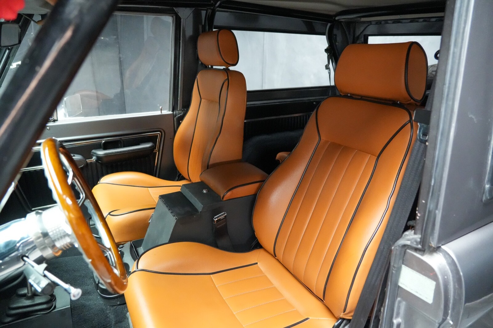 Ford-Bronco-1977-10
