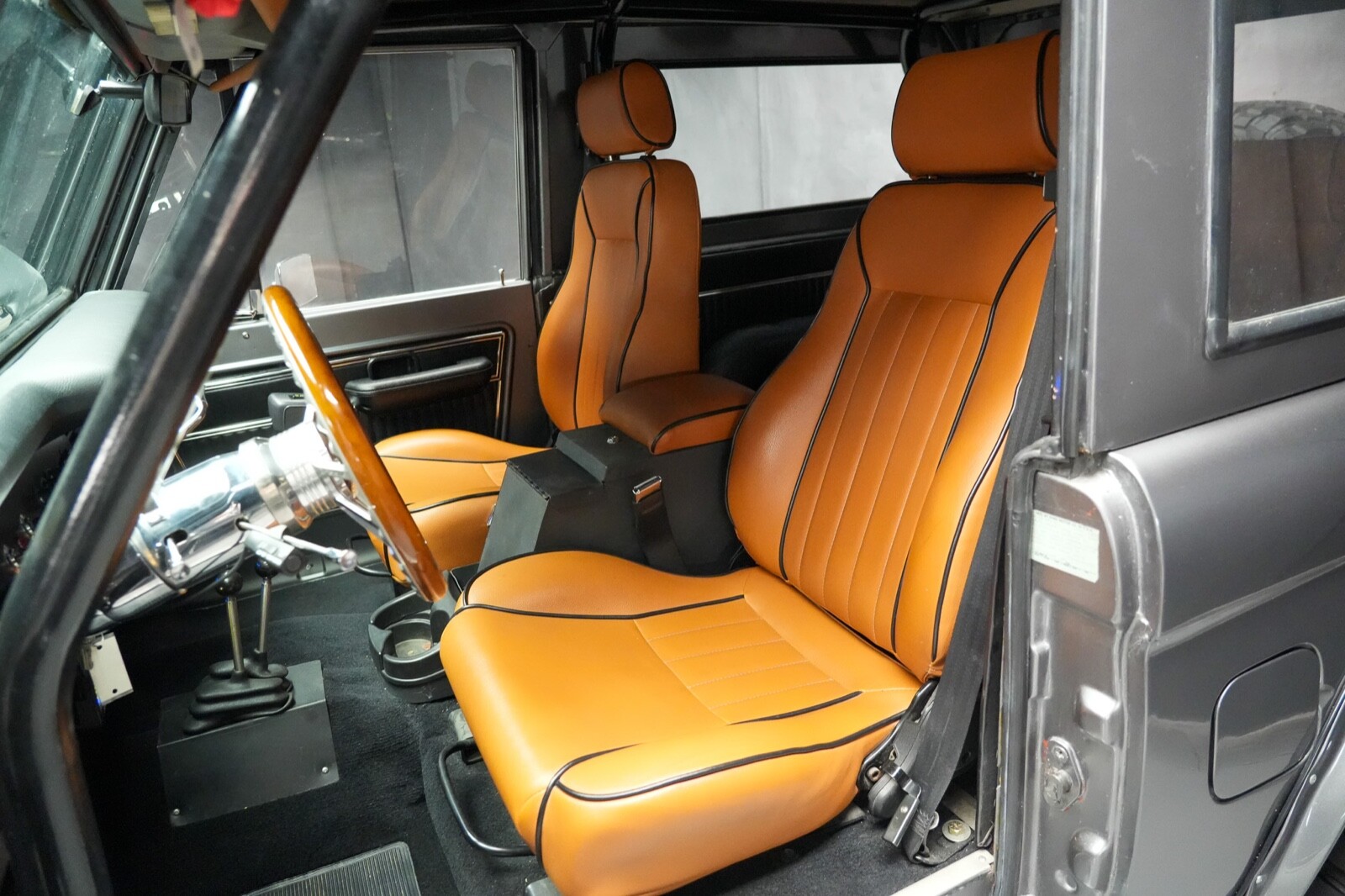 Ford-Bronco-1977-12