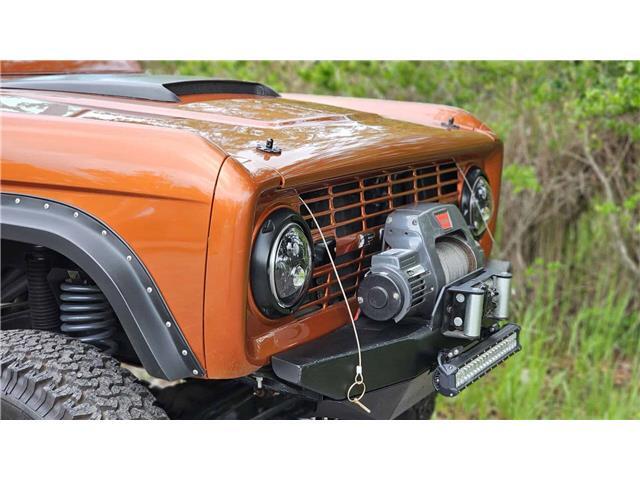 Ford-Bronco-1977-14