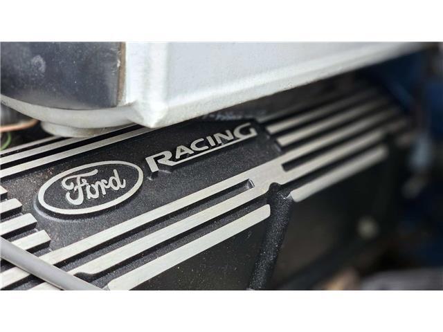 Ford-Bronco-1977-26