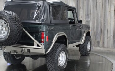 Ford-Bronco-1977-Restomod-13