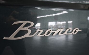 Ford-Bronco-1977-Restomod-14