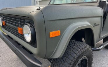 Ford-Bronco-1977-SUV-17