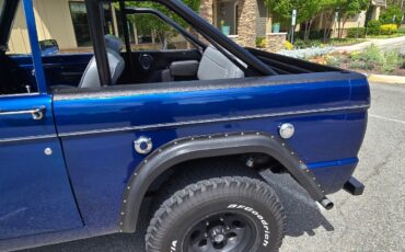 Ford-Bronco-1977-SUV-26