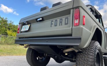 Ford-Bronco-1977-SUV-30