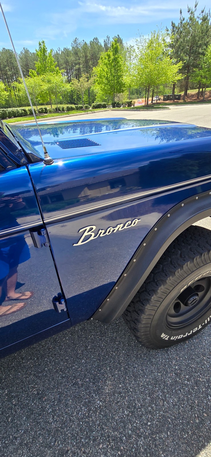 Ford-Bronco-1977-SUV-31