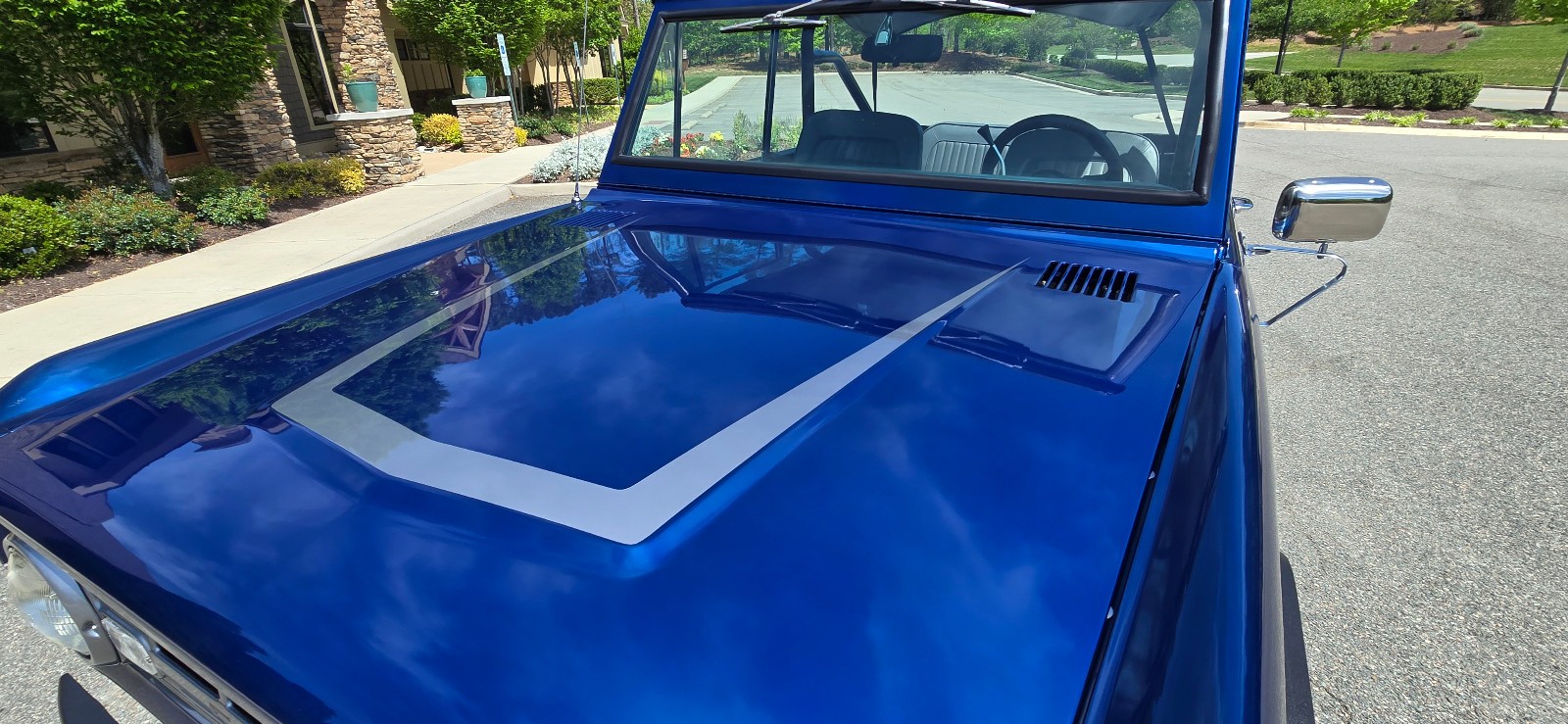Ford-Bronco-1977-SUV-4