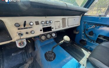 Ford-Bronco-1977-Utility-23