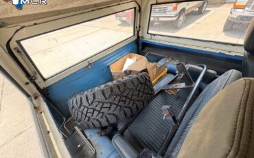 Ford-Bronco-1977-Utility-26