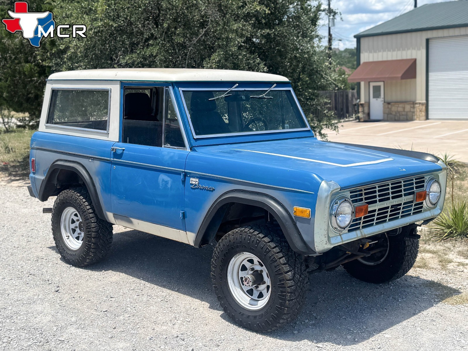 Ford-Bronco-1977-Utility-3