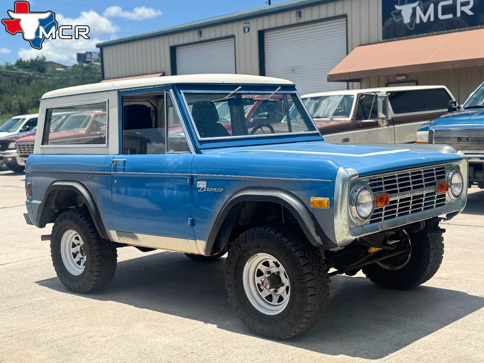 Ford-Bronco-1977-Utility-31