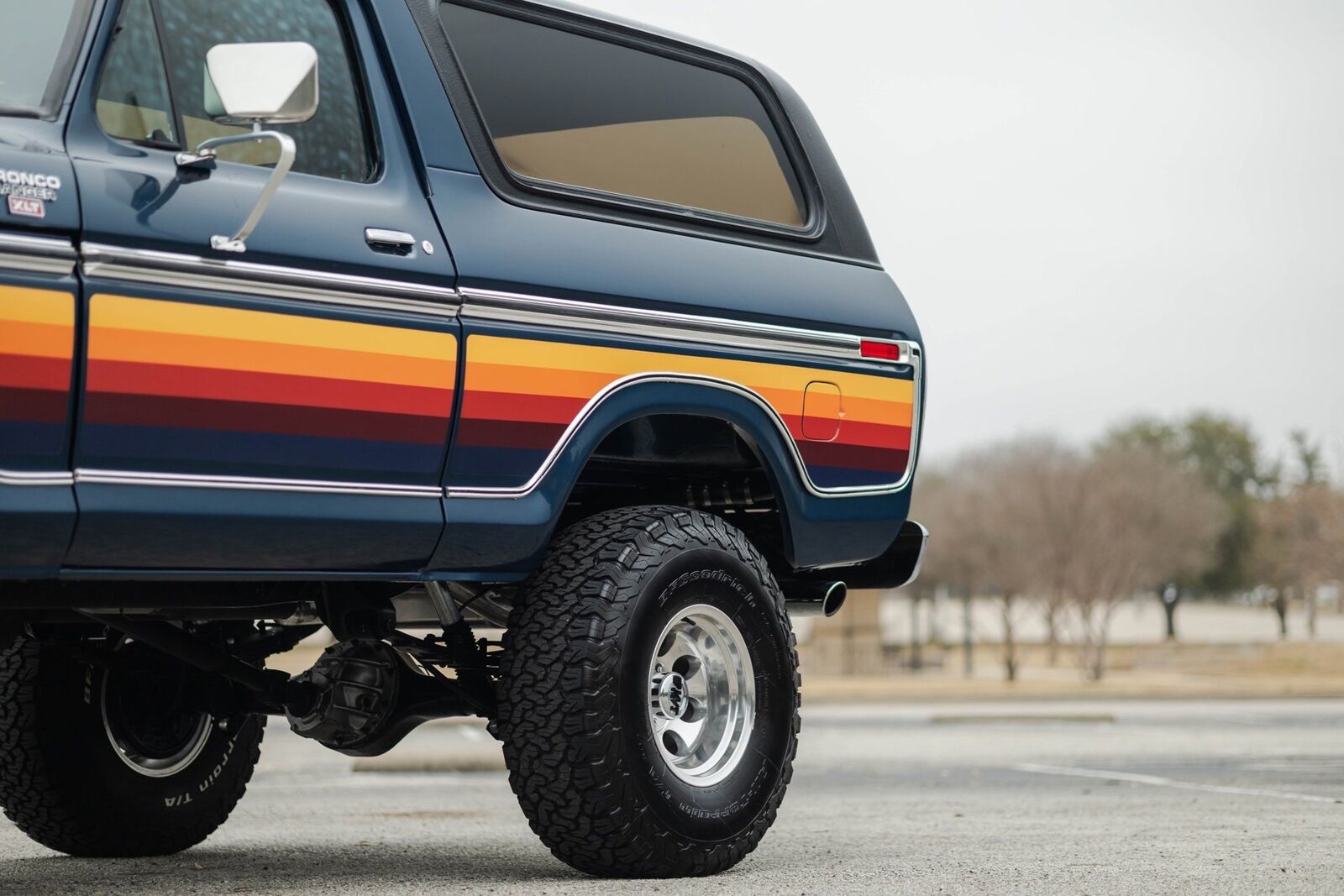 Ford-Bronco-1978-SUV-19
