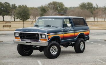 Ford-Bronco-1978-SUV-2