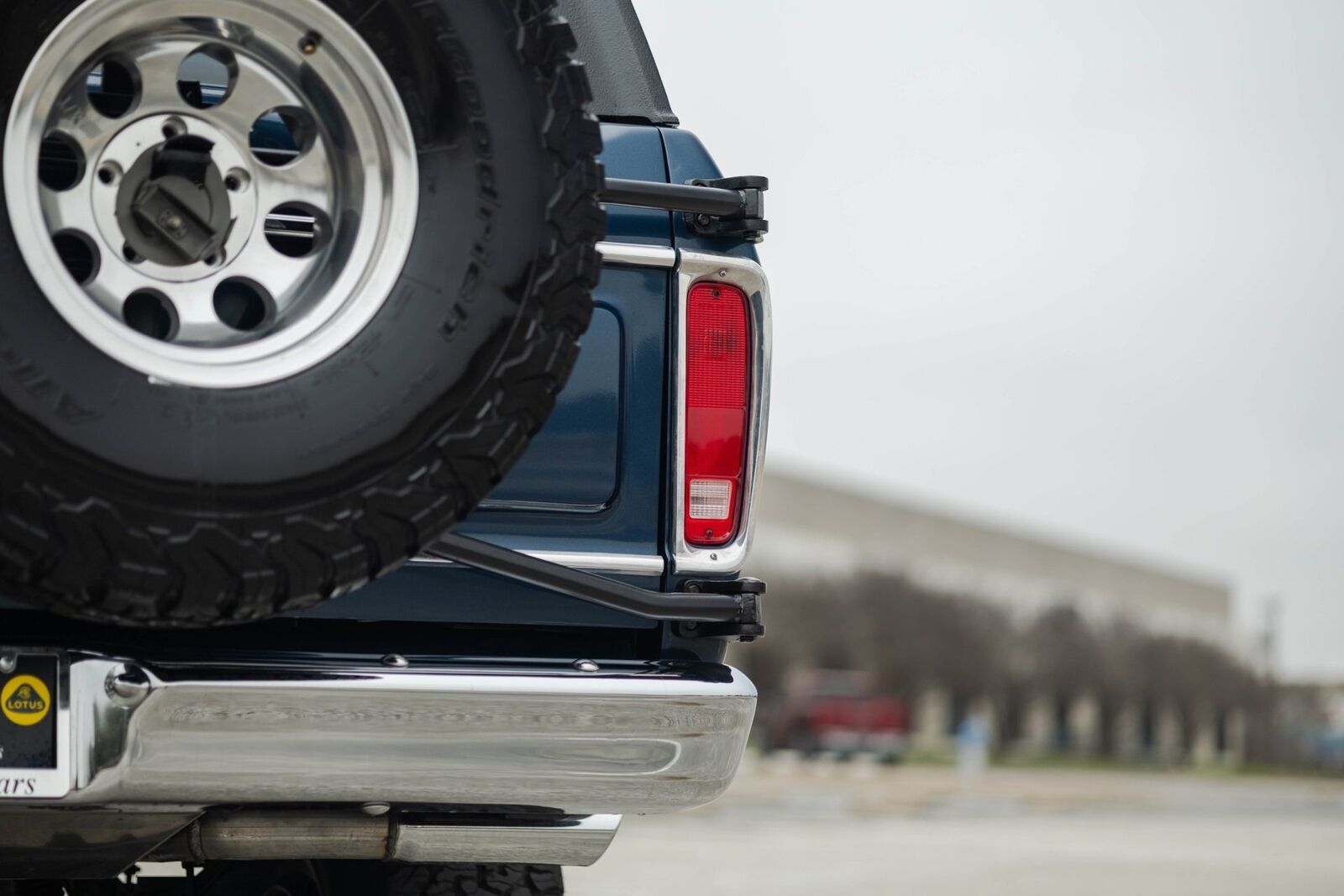 Ford-Bronco-1978-SUV-27