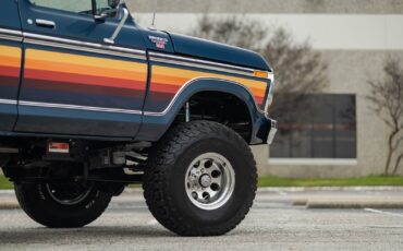 Ford-Bronco-1978-SUV-28