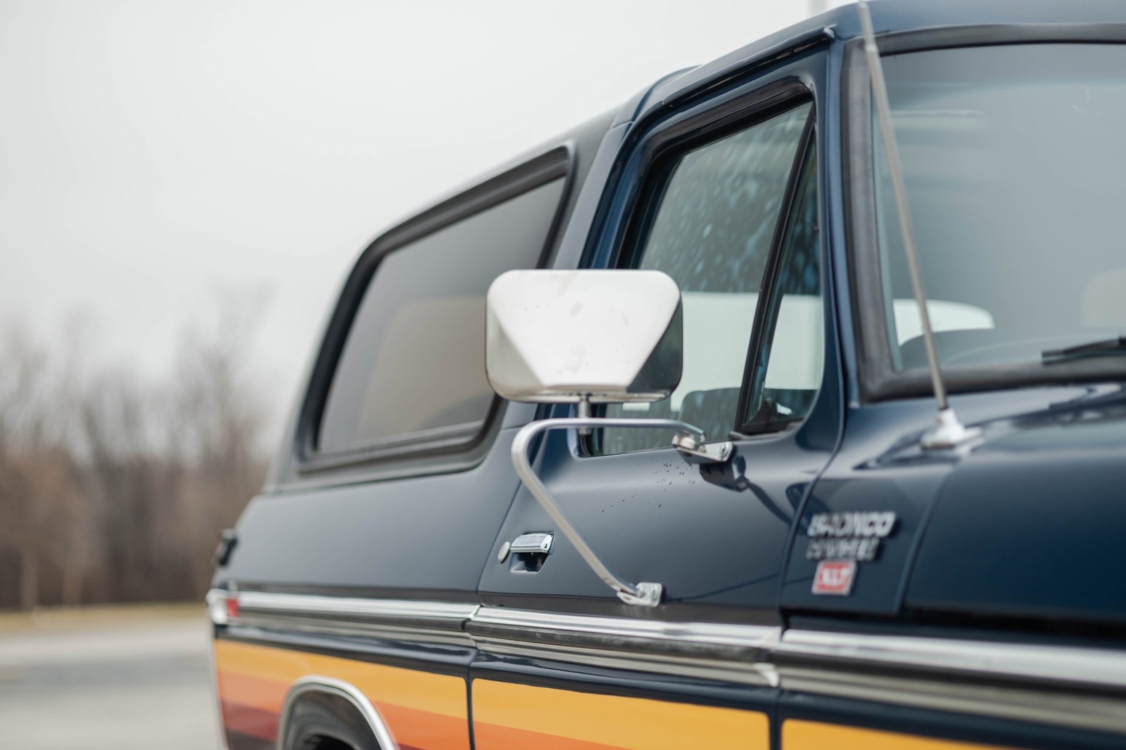 Ford-Bronco-1978-SUV-30