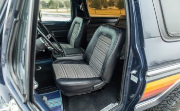Ford-Bronco-1978-SUV-36