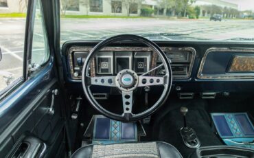 Ford-Bronco-1978-SUV-37
