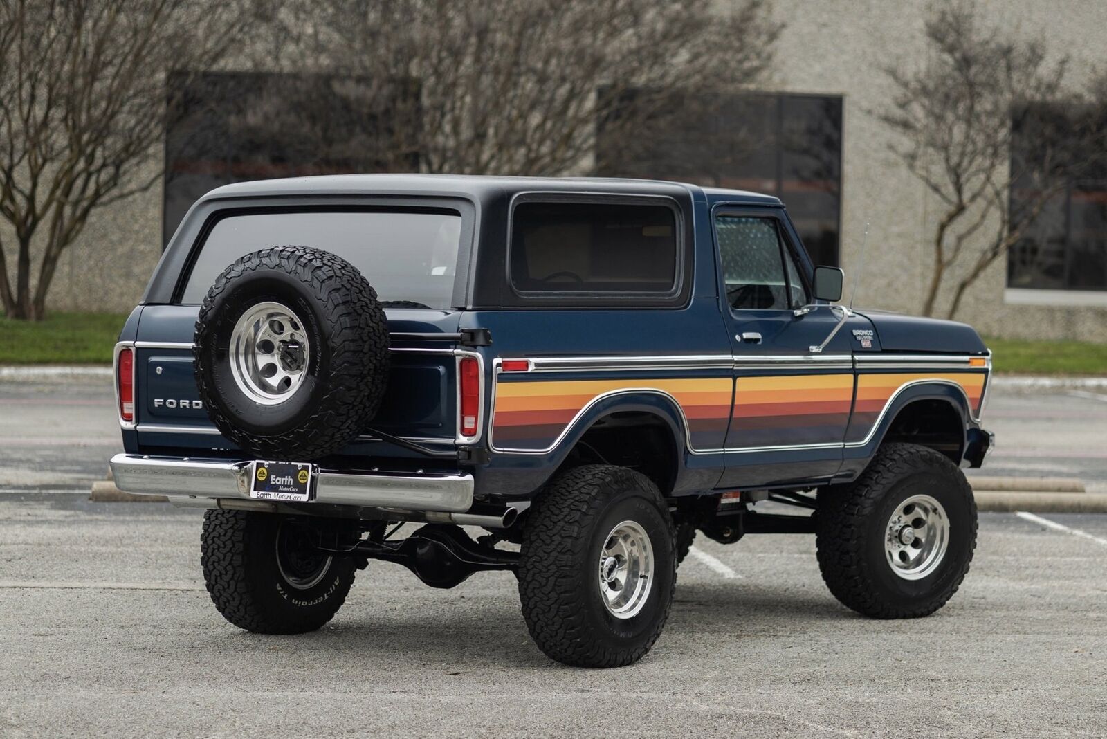 Ford-Bronco-1978-SUV-5