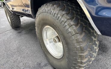 Ford-Bronco-1979-17