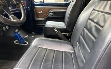 Ford-Bronco-1979-23