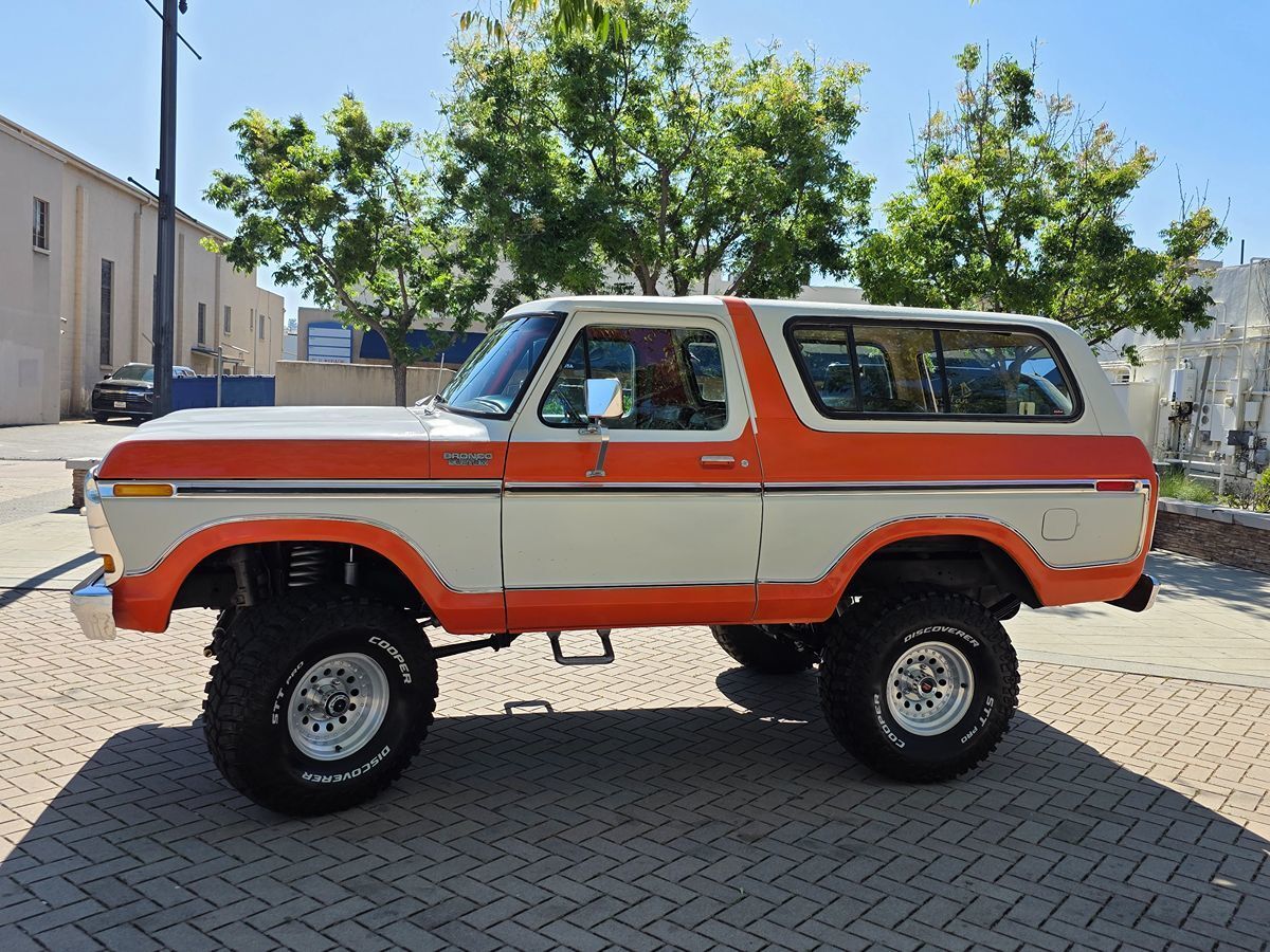 Ford-Bronco-1979-5