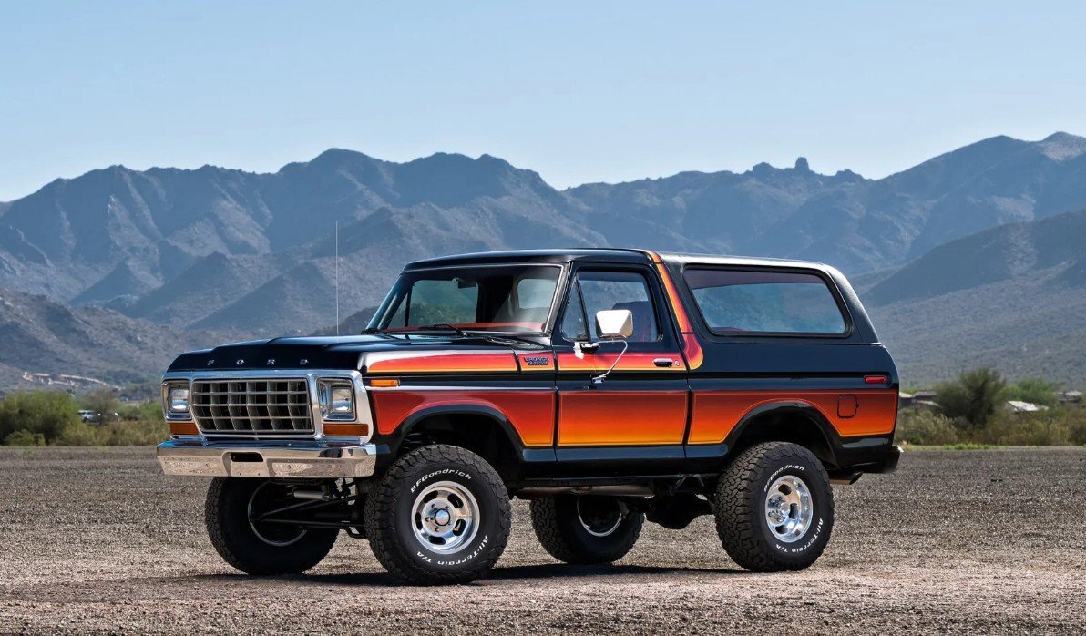 Ford-Bronco-1979-SUV-1