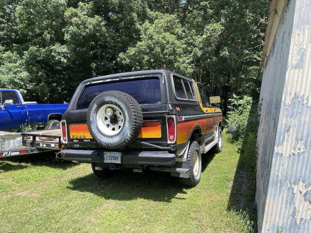 Ford-Bronco-1979-SUV-10
