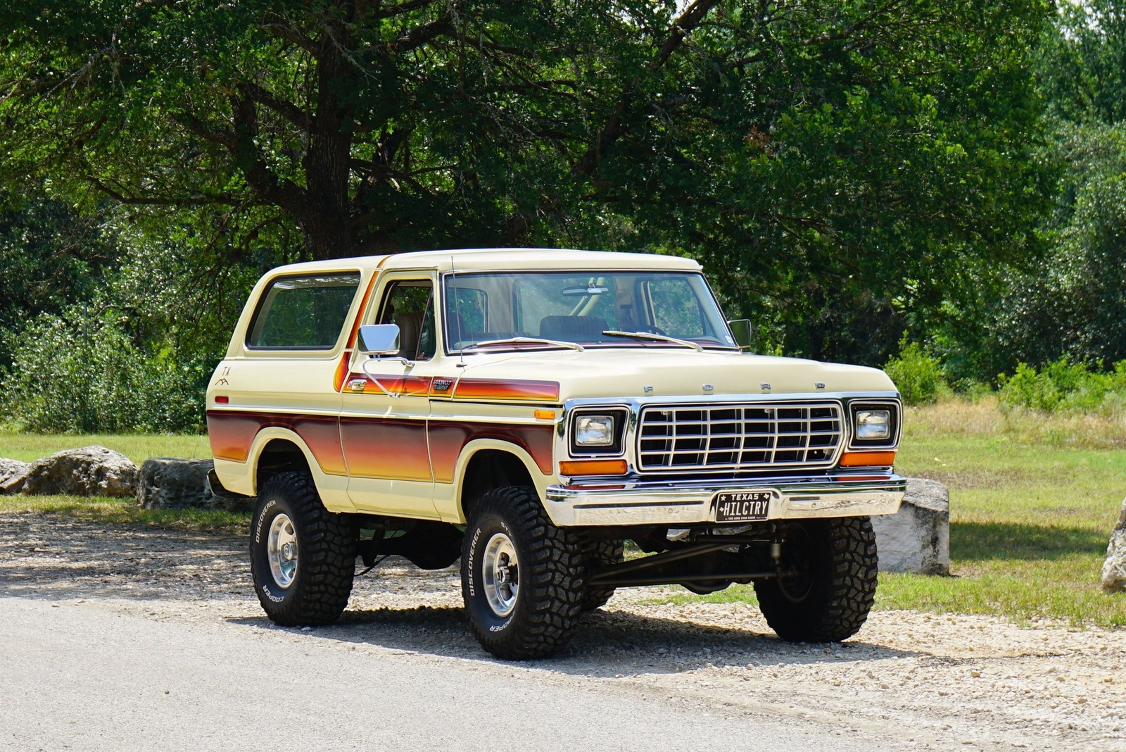 Ford-Bronco-1979-SUV-19