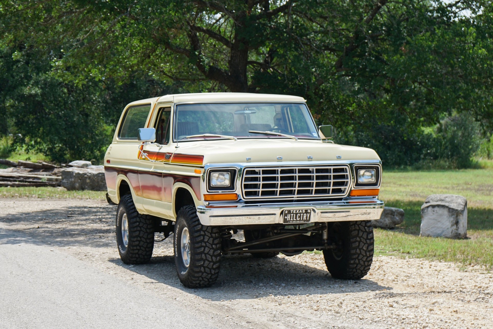 Ford-Bronco-1979-SUV-20