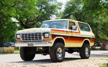 Ford-Bronco-1979-SUV-22