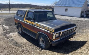 Ford-Bronco-1979-SUV-3