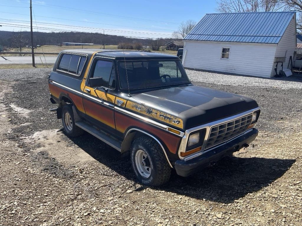 Ford-Bronco-1979-SUV-3