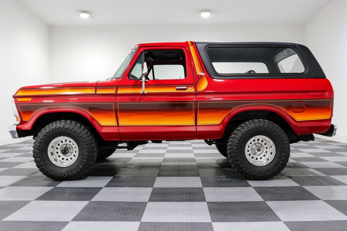 Ford-Bronco-1979-SUV-3