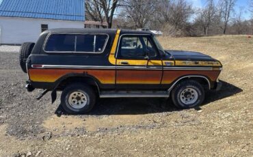 Ford-Bronco-1979-SUV