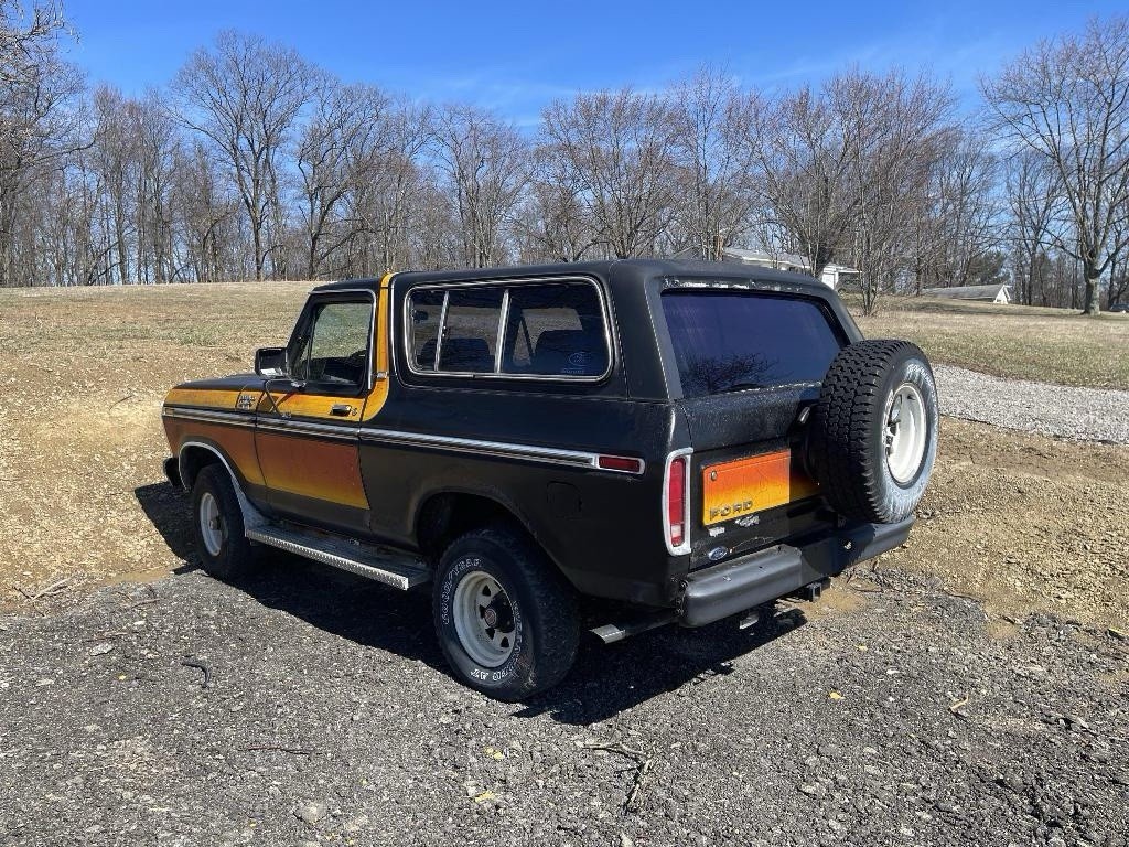 Ford-Bronco-1979-SUV-5