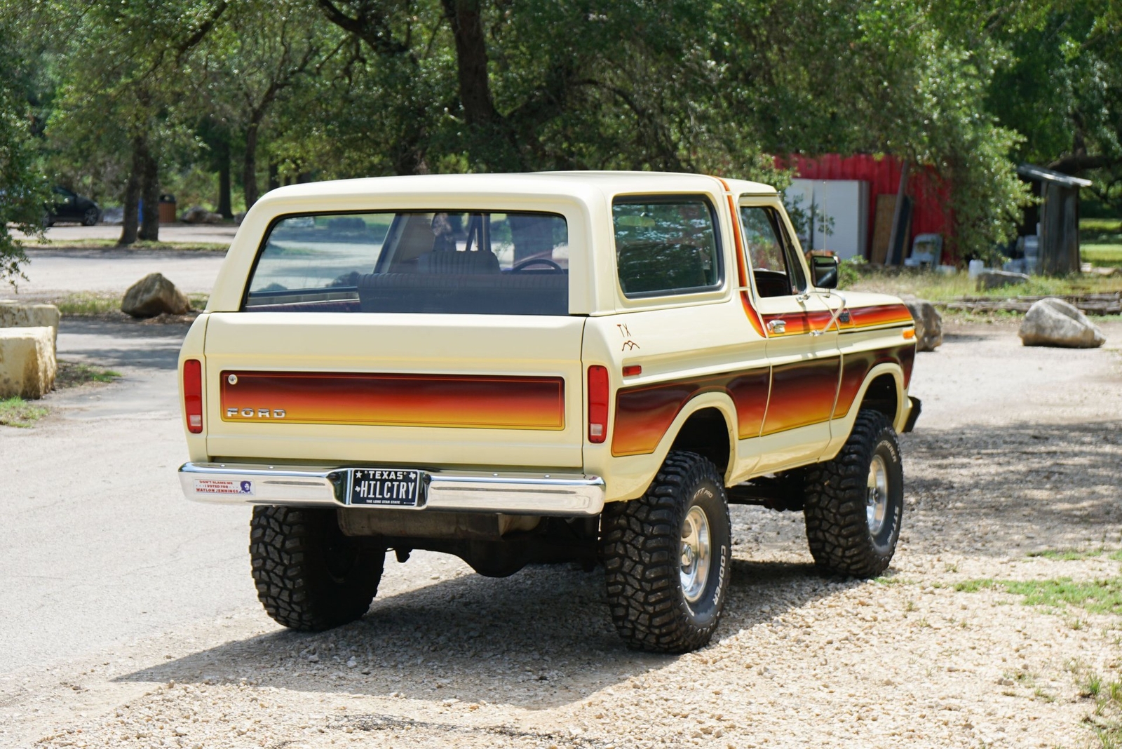 Ford-Bronco-1979-SUV-7