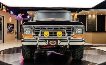 Ford-Bronco-1979-SUV-8