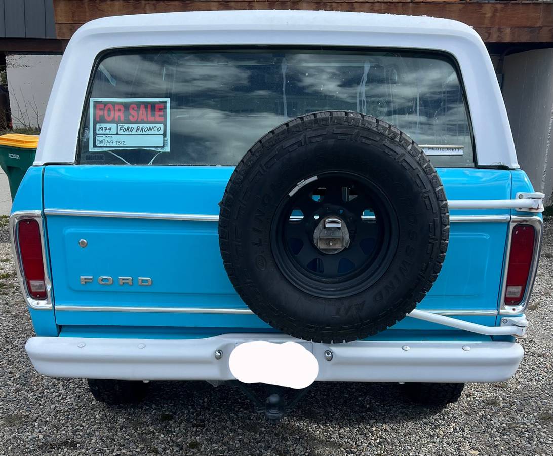 Ford-Bronco-1979-blue-1