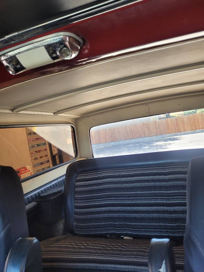 Ford-Bronco-1979-red-10