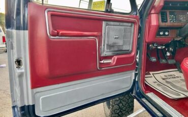 Ford-Bronco-1983-28